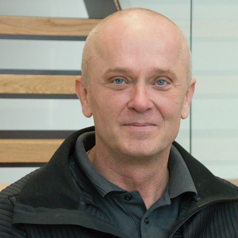Klaus Poder, servicechef